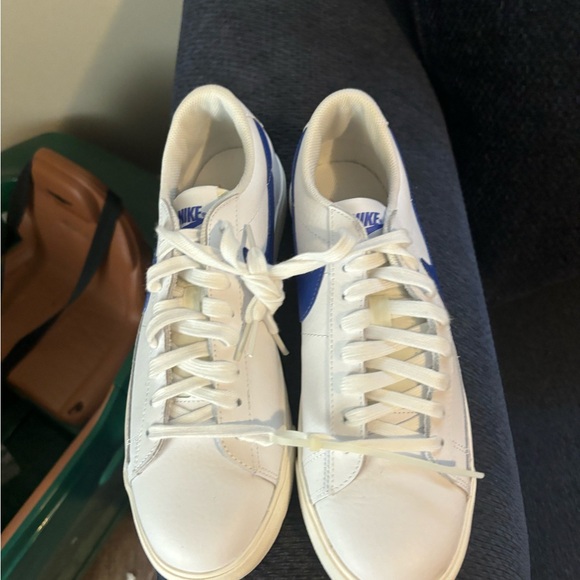 Blazers - Picture 5 of 5